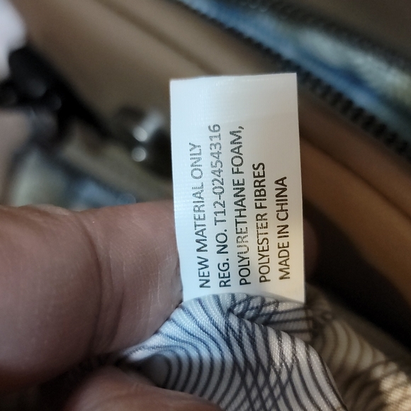 🔥Hot Sale🔥Pixie Mood Taupe Handbag With Cross Body Strap |Like New| - Picture 14 of 16